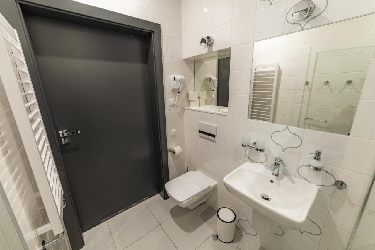 Hotel Nad Czernica Czarne  Eksteriør billede