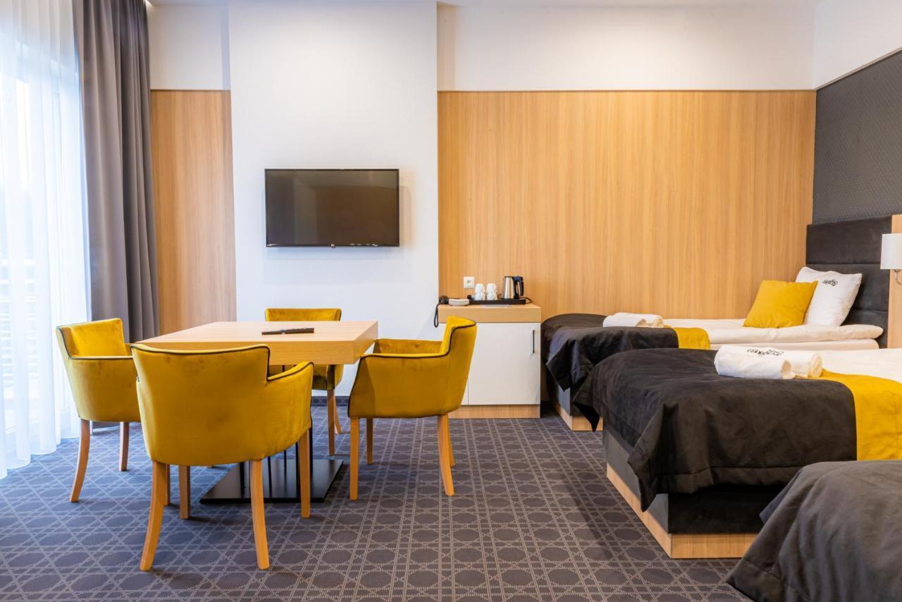 Hotel Nad Czernica Czarne  Eksteriør billede