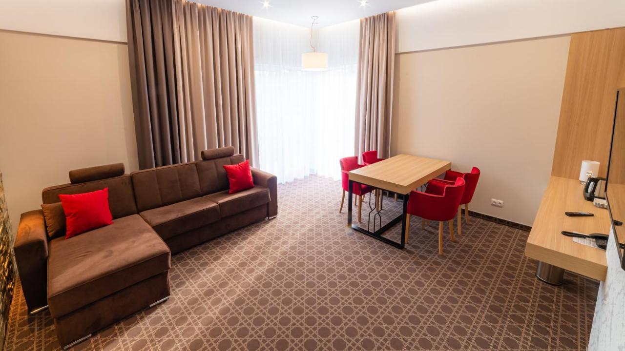 Hotel Nad Czernica Czarne  Eksteriør billede