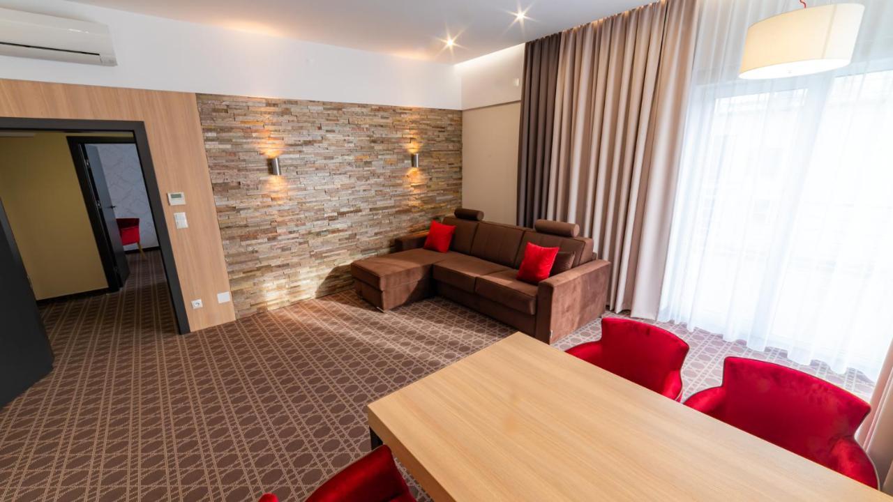 Hotel Nad Czernica Czarne  Eksteriør billede